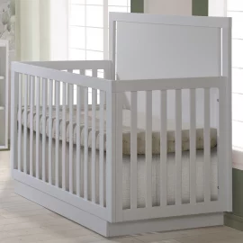 Tito Convertible Crib in White (wood grain)